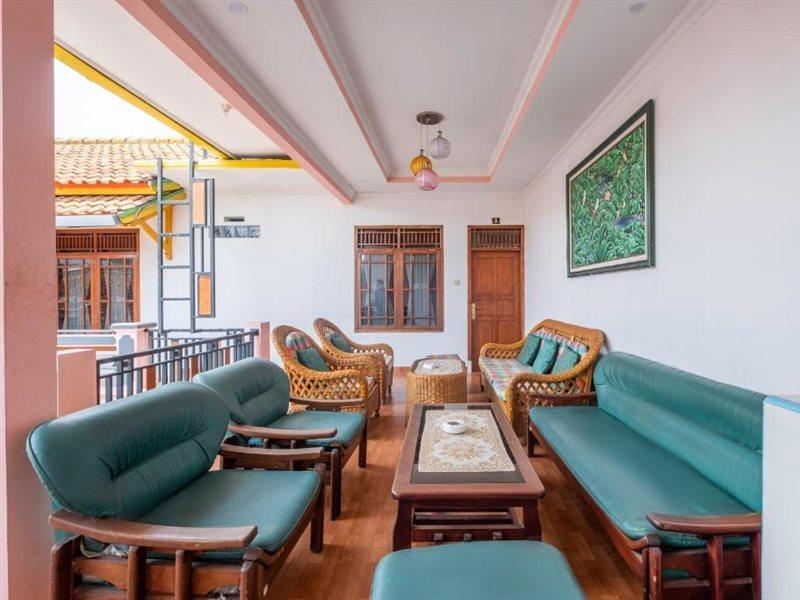 Hotel Capital O 1541 Puri Cikole Asri Lembang Exteriér fotografie