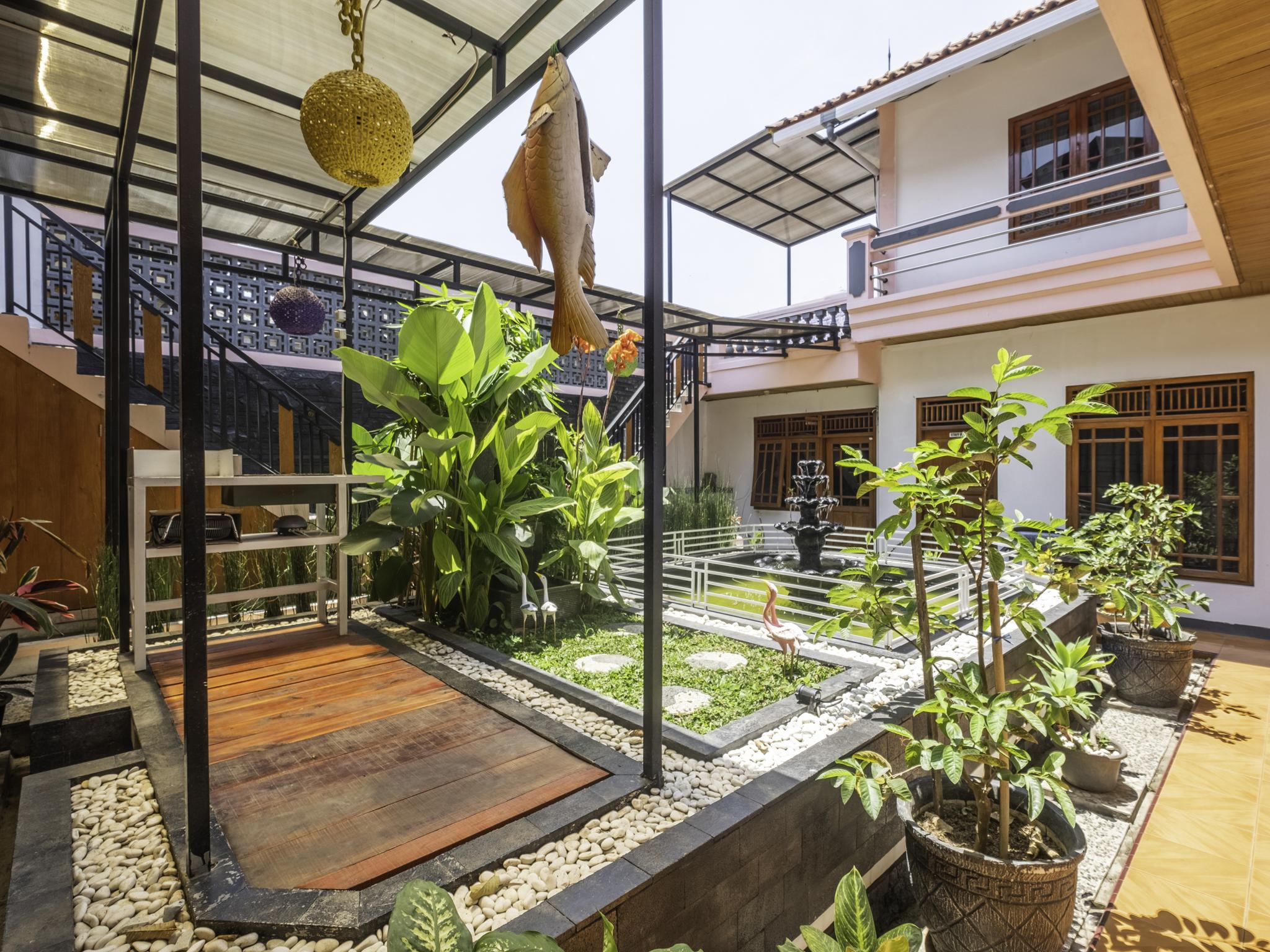 Hotel Capital O 1541 Puri Cikole Asri Lembang Exteriér fotografie