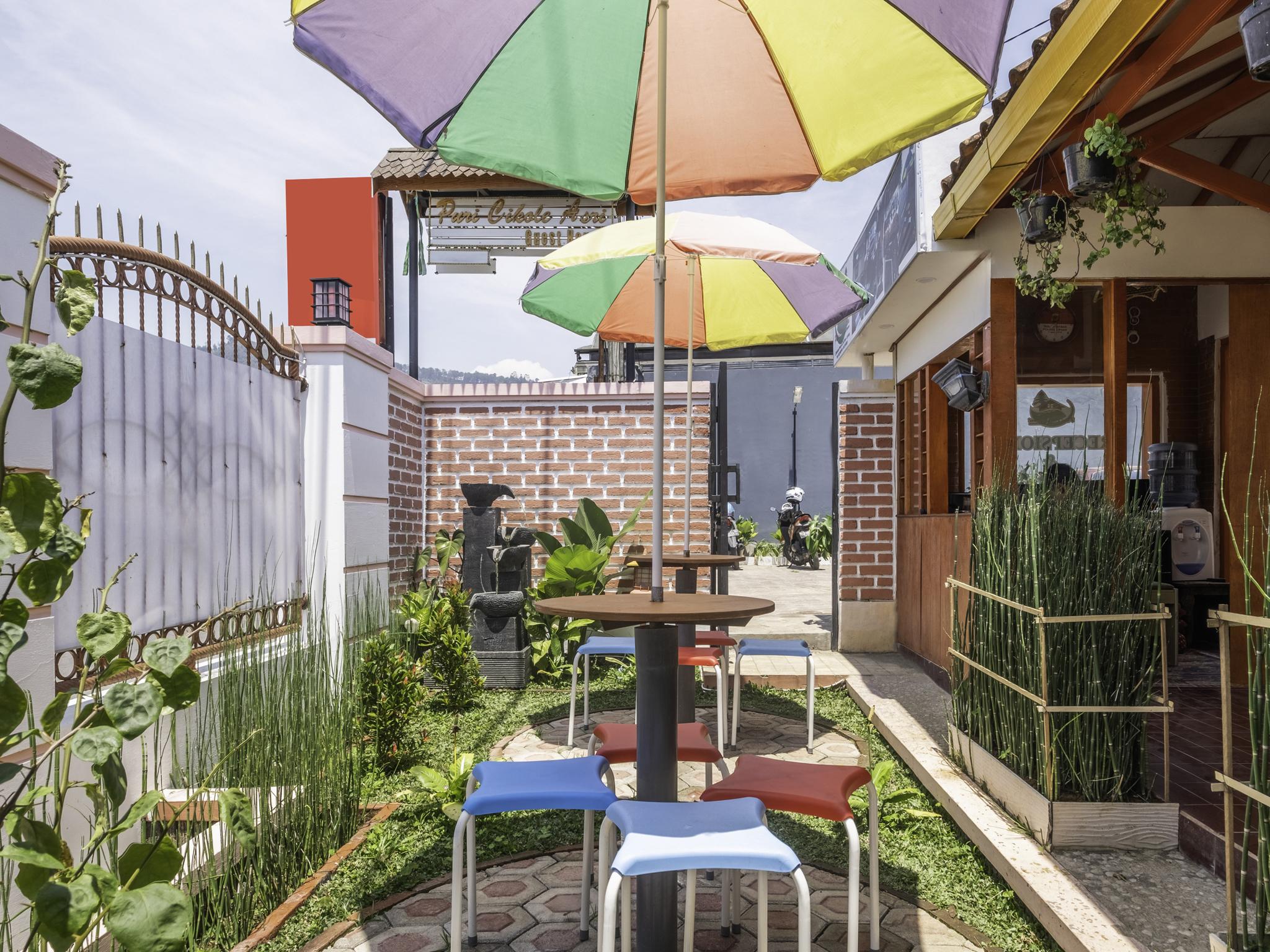 Hotel Capital O 1541 Puri Cikole Asri Lembang Exteriér fotografie