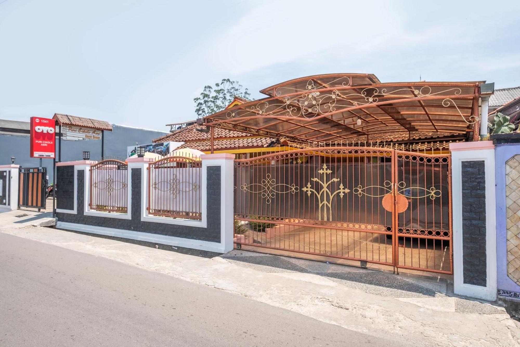 Hotel Capital O 1541 Puri Cikole Asri Lembang Exteriér fotografie
